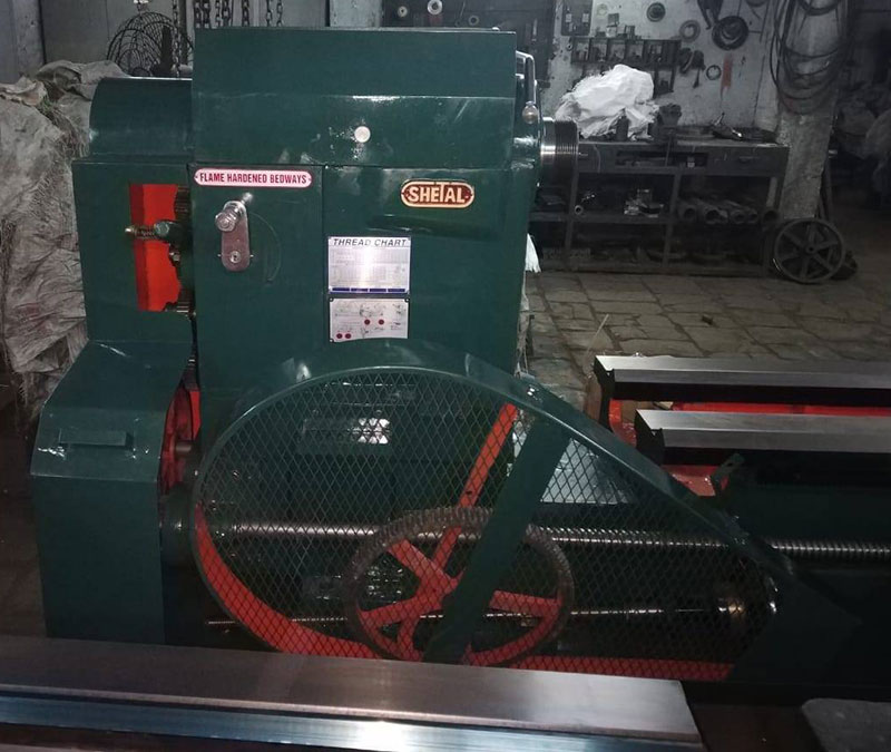Extra Heavy Duty Lathe Machine